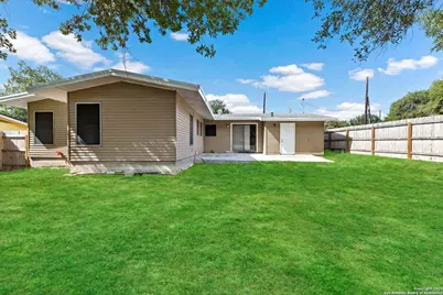 331 Ave Maria Drive, San Antonio, TX 78216 - Photo 17