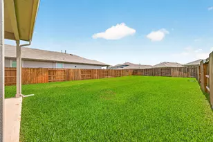 15138 Canyon Rapids Rd, Conroe, TX 77302 - Photo 23