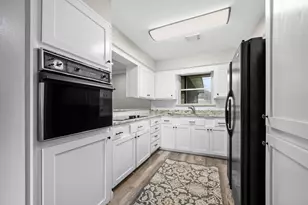 1009 Frances St, Deer Park, TX 77536 - Photo 9