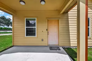 5220 Simsbrook Dr, Houston, TX 77045 - Photo 5