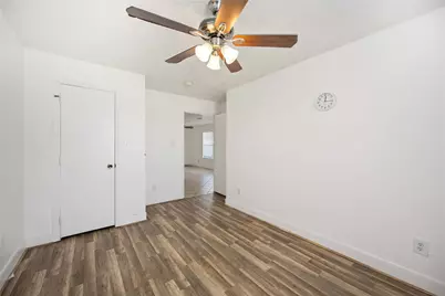 5315 Cherie Crest Court, Houston, TX 77088 - Photo 11