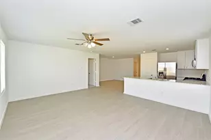 10218 Prairie Dunes Ln, Cleveland, TX 77327 - Photo 5