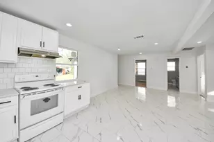 2926 Knotty Oaks Trl Trail, Houston, TX 77045 - Photo 13