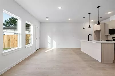 1031 North Lane, Houston, TX 77088 - Photo 11