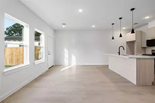 1031 North Ln, Houston, TX 77088 - Photo 11