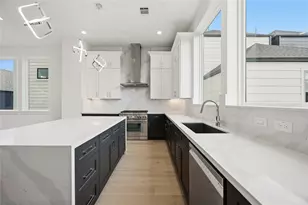 1110 Peden St, Houston, TX 77006 - Photo 11