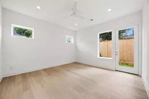 1110 Peden St, Houston, TX 77006 - Photo 27