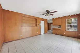 11614 Mullins Dr, Houston, TX 77035 - Photo 15