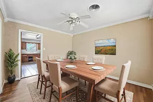 11614 Mullins Dr, Houston, TX 77035 - Photo 7