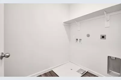 7819 Royalwood Drive, Houston, TX 77049 - Photo 37