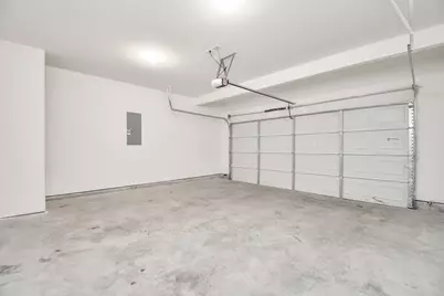 7819 Royalwood Drive, Houston, TX 77049 - Photo 13