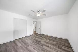 1714 Huge Oaks St, Houston, TX 77055 - Photo 19