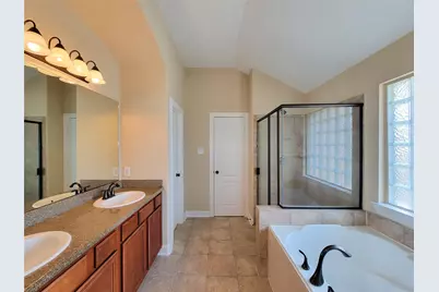 50 W Montfair Boulevard, The Woodlands, TX 77382 - Photo 29
