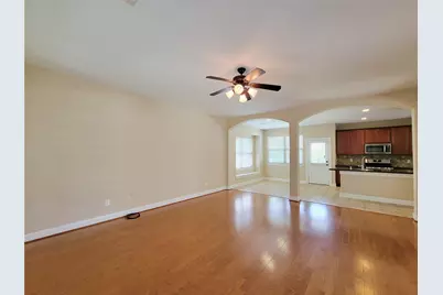 50 W Montfair Boulevard, The Woodlands, TX 77382 - Photo 9