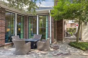 11802 Village Park Cir, Houston, TX 77024 - Photo 41
