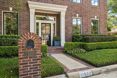 11802 Village Park Circle, Houston, TX 77024 - Photo 3
