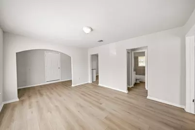 5303 Ridgeway Drive, Houston, TX 77033 - Photo 3