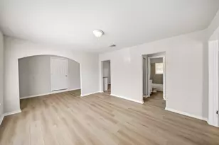 5303 Ridgeway Dr, Houston, TX 77033 - Photo 3