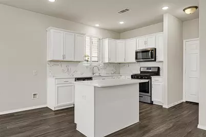 2210 Timberland Country Court, Conroe, TX 77304 - Photo 11