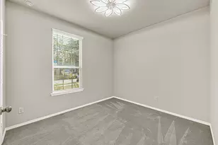 2210 Timberland Country Ct, Conroe, TX 77304 - Photo 15