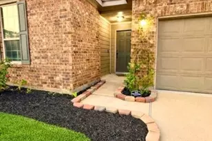 2210 Timberland Country Ct, Conroe, TX 77304 - Photo 5