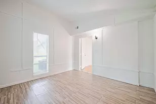 227 N Austin Dr, Angleton, TX 77515 - Photo 37