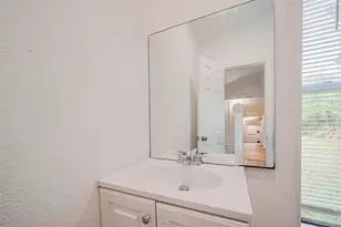 227 N Austin Dr, Angleton, TX 77515 - Photo 35