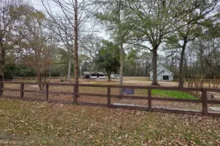 4090 Jeanette Ln, Conroe, TX 77303 - Photo 9