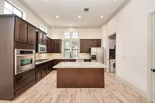 3229 Maxroy St, Houston, TX 77008 - Photo 21