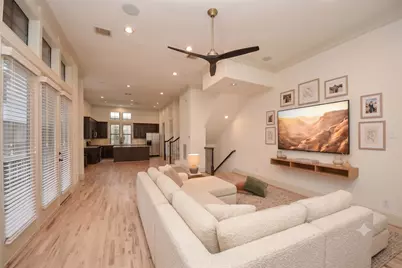 3229 Maxroy Street, Houston, TX 77008 - Photo 11