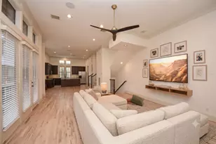 3229 Maxroy St, Houston, TX 77008 - Photo 11