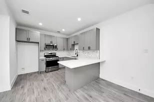 7412 Carver Rd, Houston, TX 77088 - Photo 7