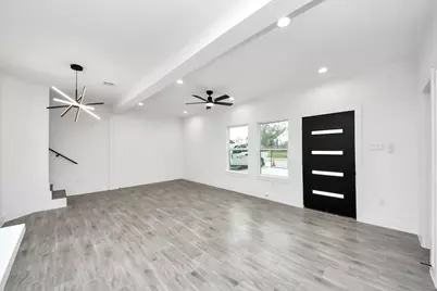 7412 Carver Road #B, Houston, TX 77088 - Photo 9