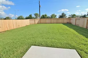 5926 Dawn Misty Ln, Houston, TX 77048 - Photo 5