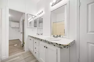 16330 Hill Country Ct, Conroe, TX 77302 - Photo 13