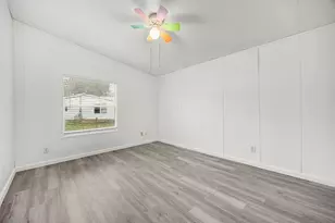 16330 Hill Country Ct, Conroe, TX 77302 - Photo 21