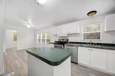 16330 Hill Country Court, Conroe, TX 77302 - Photo 9