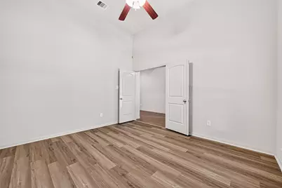 9214 Cavalier Lane, Rosenberg, TX 77469 - Photo 5