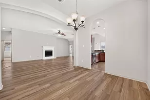 9214 Cavalier Ln, Rosenberg, TX 77469 - Photo 13