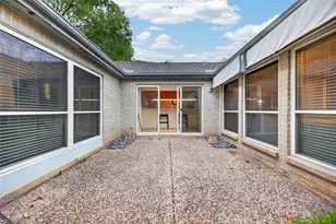 12135 Ella Lee Ln, Houston, TX 77077 - Photo 35