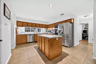 12135 Ella Lee Ln, Houston, TX 77077 - Photo 17