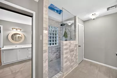 12135 Ella Lee Lane, Houston, TX 77077 - Photo 25