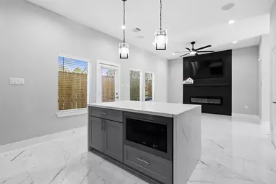 825 Paul Quinn Street #E, Houston, TX 77091 - Photo 5