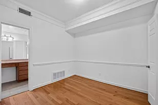2700 Revere St, Houston, TX 77098 - Photo 13