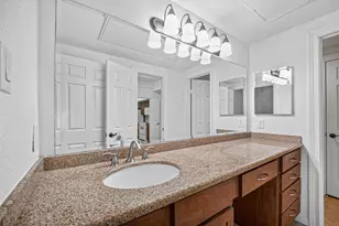 2700 Revere St, Houston, TX 77098 - Photo 27