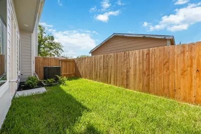 1208 E 26th Street #A, Houston, TX 77009 - Photo 7