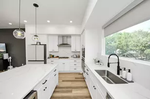 1044 W 17th St, Houston, TX 77008 - Photo 25