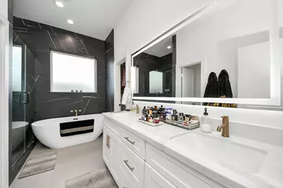1044 W 17th Street, Houston, TX 77008 - Photo 35