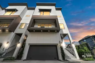 1044 W 17th St, Houston, TX 77008 - Photo 1