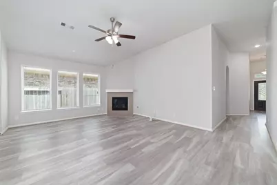 11710 Rosehall Reach Ln, Tomball, TX 77377 - Photo 13